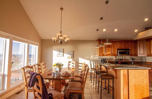 South Beach House | Ocean Front Home near Newport! Dog Friendly! Hot Tub!
