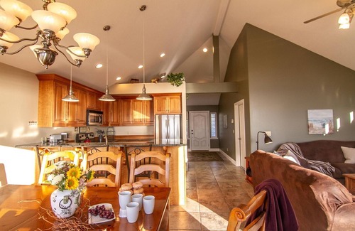 South Beach House | Ocean Front Home near Newport! Dog Friendly! Hot Tub!