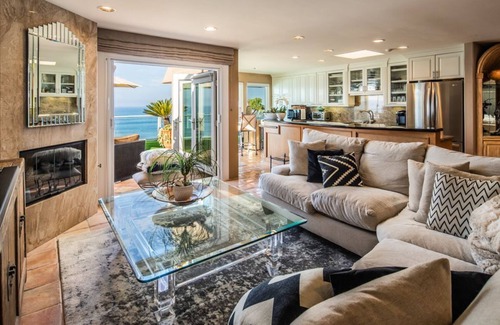 Olde Solana Beach House | OCEAN FRONT HOME OVERLOOKING PACIFIC