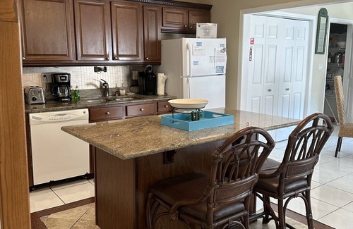 Marathon House | Ocean front house. Quiet retreat on the Atlantic. Pool, kayaks, and a firepit!