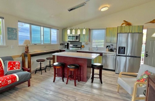 Ewa House | Ocean front house🏖️🏄right on the Beach!WiFi. Free Parking