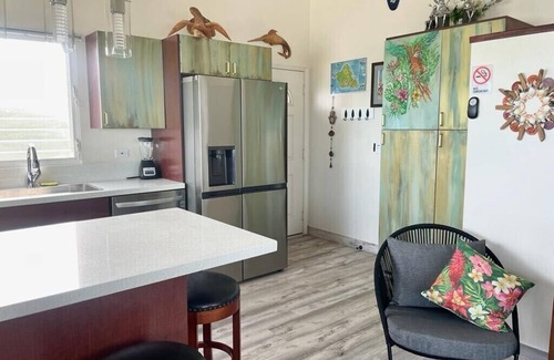 Ewa House | Ocean front house🏖️🏄right on the Beach!WiFi. Free Parking