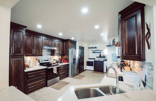 Lowlands Villa | Ocean front luxury villa in gated golf course community with private beach.