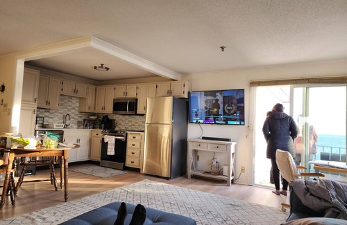 Hampton Apartment | OCEAN FRONT PENT HOUSE WHOLE CONDO