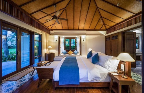 Cam Lam Resort | Ocean Front Pool Villa