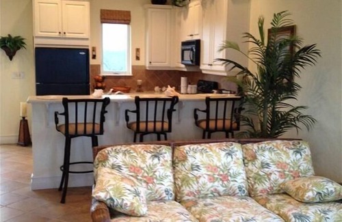 Freeport House | Ocean Front, Private Swimming Pool with Miles of Sandy Beaches