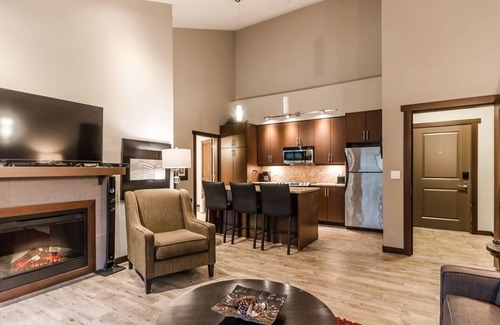 Regional District of Nanaimo Resort | Ocean Front Resort - 1 Bedroom Suite