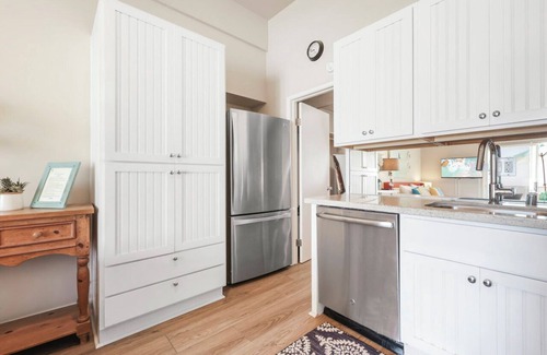 Carlsbad Village Apartment | OCEAN FRONT STUDIO ON THE SAND!