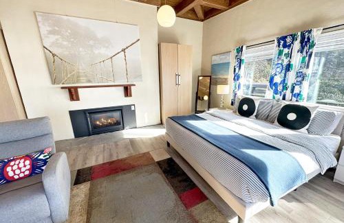 Yachats Apartment | Ocean Front, Sunrise at Oregon House, Stairs to the Beach!
