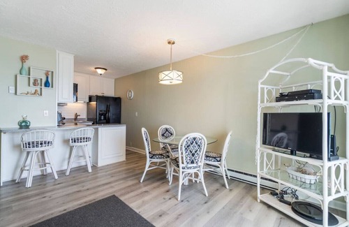 North Topsail Beach Condo | Ocean Front Jewel - North Topsail Beach