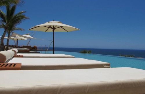 Rancho Cerro Colorado Villa | Ocean Front Villa with Private Spa/Hot Tub - San Jose