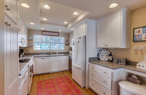 Solana Beach Condo | Ocean Front Views Luxury Beach Condo, Pool, Spa, Fast Wifi