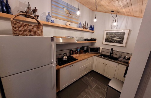 Quadra Island Cottage | Ocean front, west facing with incredible sunsets