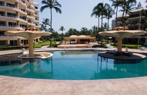 Flamingos Apartment | Ocean Front, With Pool, 6 People, Quinta del Mar PH502