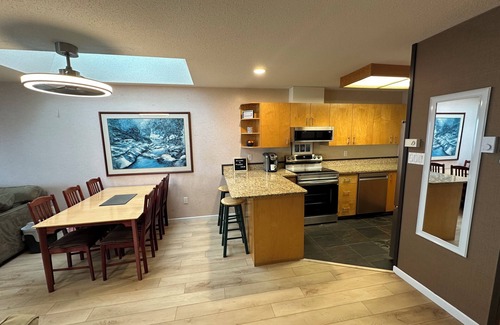 Regional District of Nanaimo Condo | Ocean front with stunning views! Gardens, trails, pools, and more. Pure beauty!