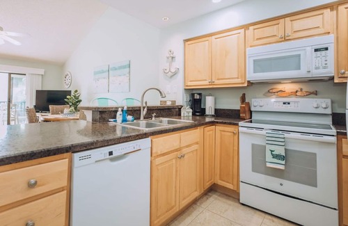 Butler Beach Condo | Ocean Gallery “Butler Beach Bungalow”, a 1 bdrm coastal oasis