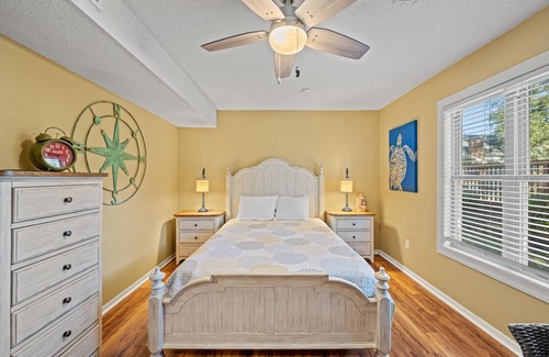 Ocean Grove House | Ocean Grove 402 - Community Pool & Walk to Beach