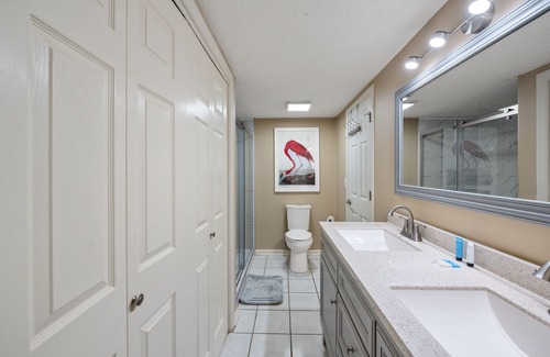 Ocean Grove House | Ocean Grove 402 - Community Pool & Walk to Beach