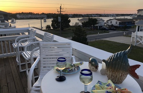 North Carolina Coast Condo | Ocean & Harbor Views -1 bed ,1 full bath, sleeps 4. Just steps from the Ocean
