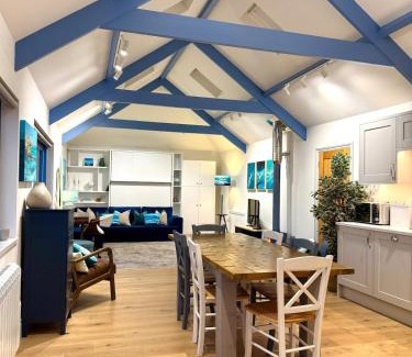 Mabe Ski Chalet | Ocean Heart Studio- Luxury, Rural Retreat