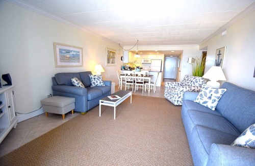 Ocean City Condo | Ocean Hideaway 207-Oceanfront 18th St, Free WiFi, Elev, W/D, AC