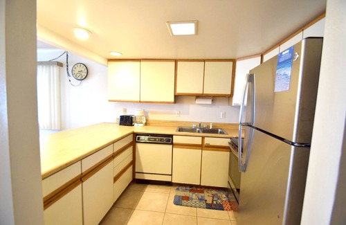 Ocean City Condo | Ocean Hideaway 211-Oceanfront 18th St, Free WiFi, Elev, W/D, AC
