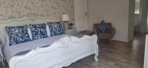 Amanzimtoti Bed & Breakfast | Ocean Hideaway Bed and Breakfast