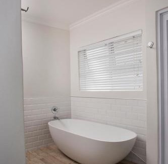 Amanzimtoti Bed & Breakfast | Ocean Hideaway Bed and Breakfast