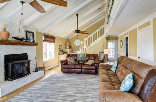 Ocean Isle Beach House | Ocean Isle Beach Home with Canal Views!