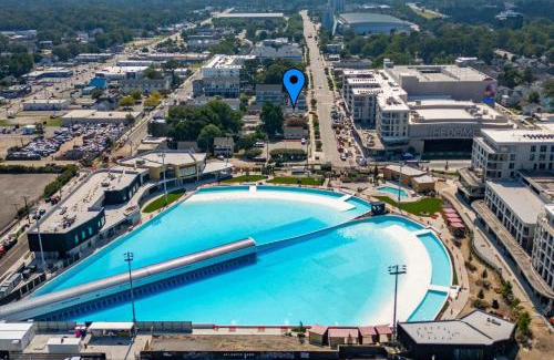 Northeast Virginia Beach Apartment | Ocean Lofts in the Vibe #8 - 5 min walk to beach