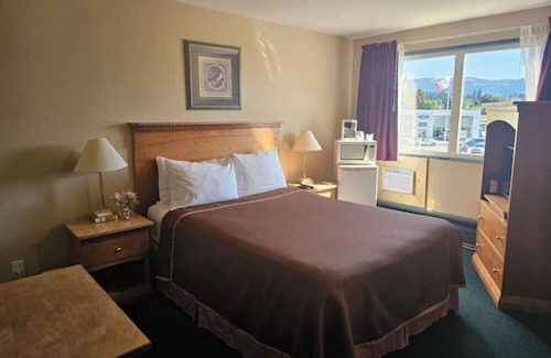 Port Alberni Hotel | Ocean Marina Hotel