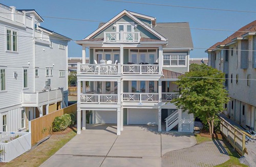 Wrightsville Beach House | Ocean Mist by Sea Scape Properties