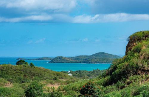 Ceiba Apartment | Ocean & Mountains View, Marina, Ferry, Vista Mar, Costa Esmeralda