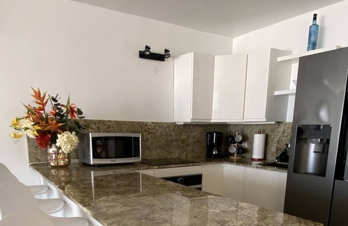 Nettle Bay House | Ocean Oasis * 2BDR house * Pool * Beach * Ocean * Quiet * Parking