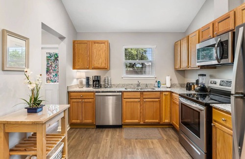Laguna Beach Estates House | Ocean Oasis by Avantstay | Block to Beach | West PCB, Pet-Friendly