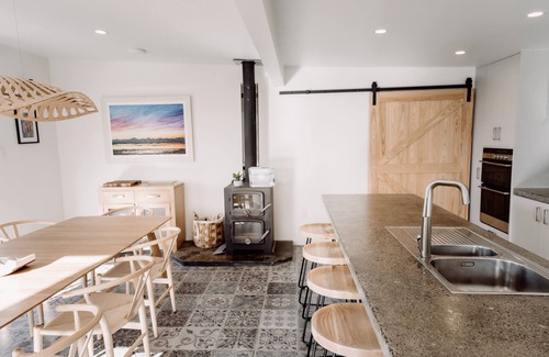Rarangi House | Ocean Paradise in Wine Country