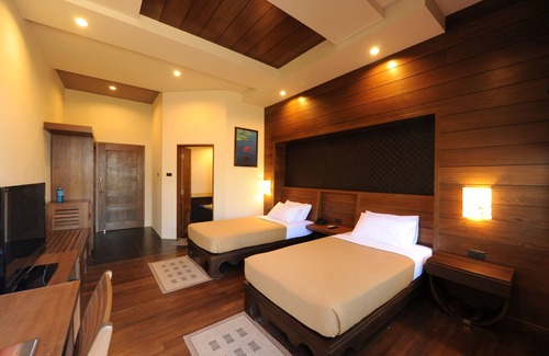 Ngwe Saung Hotel | Ocean Paradise Resort