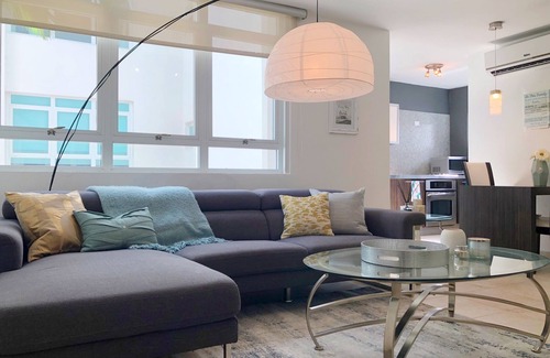 Ocean Park Apartment | Ocean Park Couples Retreat steps to the beach!