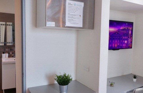 Ocean Park Apartment | Ocean Park room, walk to the beach