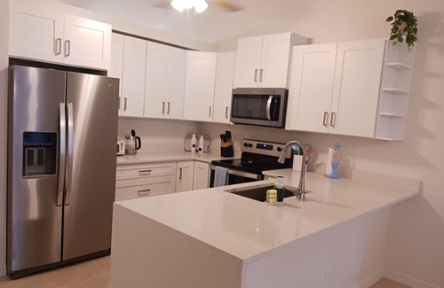 Englewood East House | "Ocean Pearl" 2-bd, 2 full bath spacious home.