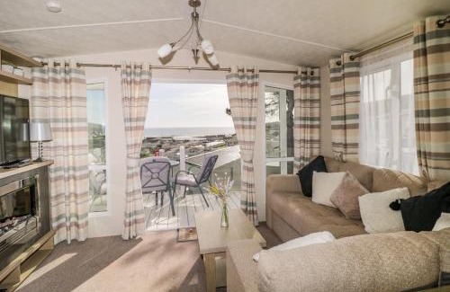 Challaborough House | Ocean Pearl