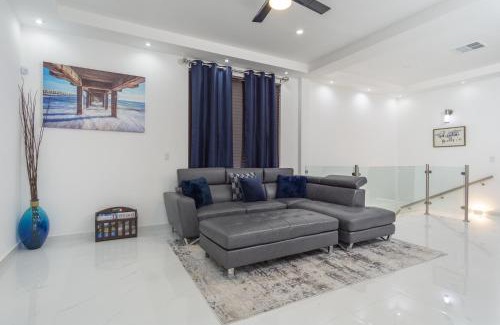 Backus House | Ocean Pearl House