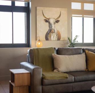 Hermanus City-Centre Apartment | Ocean Penthouse Apartment, Hermanus Waterfront