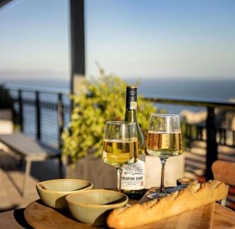 Hermanus City-Centre Apartment | Ocean Penthouse Apartment, Hermanus Waterfront