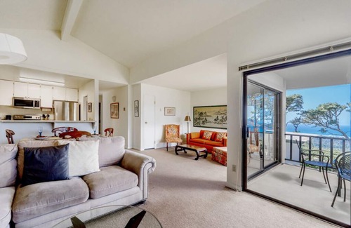 Monterey Condo | Ocean Pines #3 - Pebble Beach Condo - In the Treetops