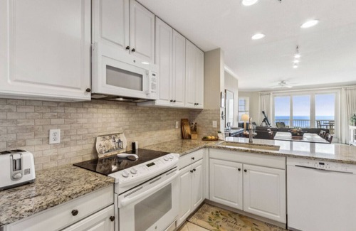 Amelia City Apartment | Ocean Place 12 ~ Wave Watcher