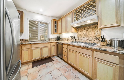 Carlsbad Condo | Ocean Pointe Getaway Coastal condo with ocean-view pool, private patio, grill, & AC - walk to beach