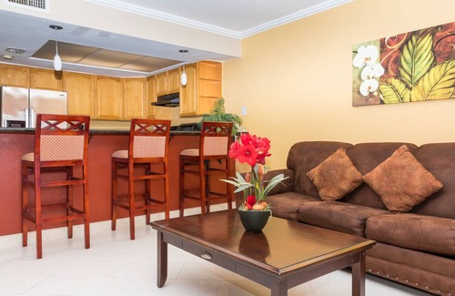 Bahama Reef Apartment | Ocean Reef Yacht Club & Resort