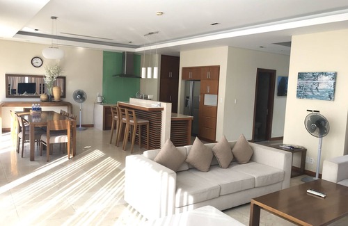 Ngu Hanh Son Villa | Ocean Resort 3 Bedrooms Danang Living
