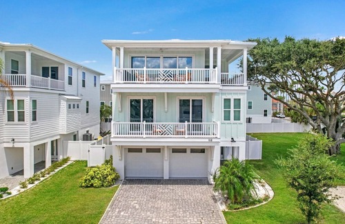 St. Augustine Beach House | Ocean Retreat - 5 Bedroom Pool Home